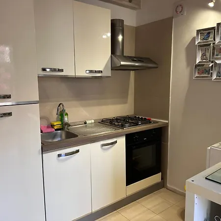 Διαμέρισμα 3 Min To Beach Apt Ac W Garden Or Balcony - Il Lupo Affitta Κατόλικα