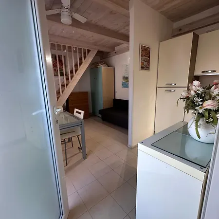 3 Min To Beach Apt Ac W Garden Or Balcony - Il Lupo Affitta Διαμέρισμα *