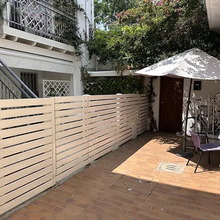 Διαμέρισμα 3 Min To Beach Apt Ac W Garden Or Balcony - Il Lupo Affitta Κατόλικα